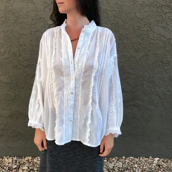 Sundance Feminine White Blouse “Brave Heart” - Picture 3 of 11